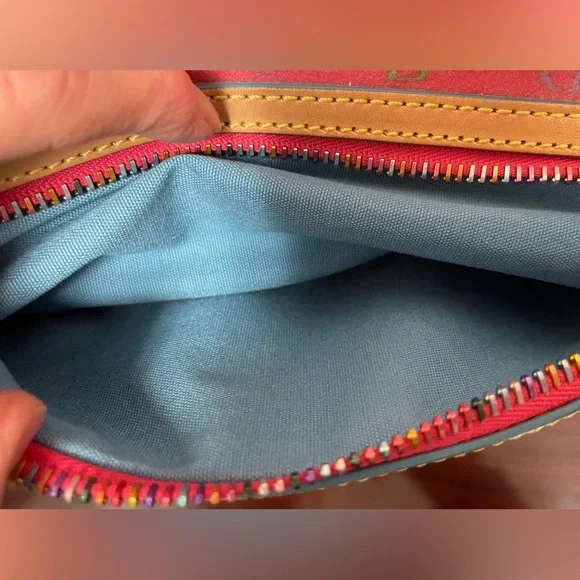 Dooney & Bourke  Vintage Y 2k Rainbow Signature Zipper Medium Handbag RARE EUC - Picture 4 of 16